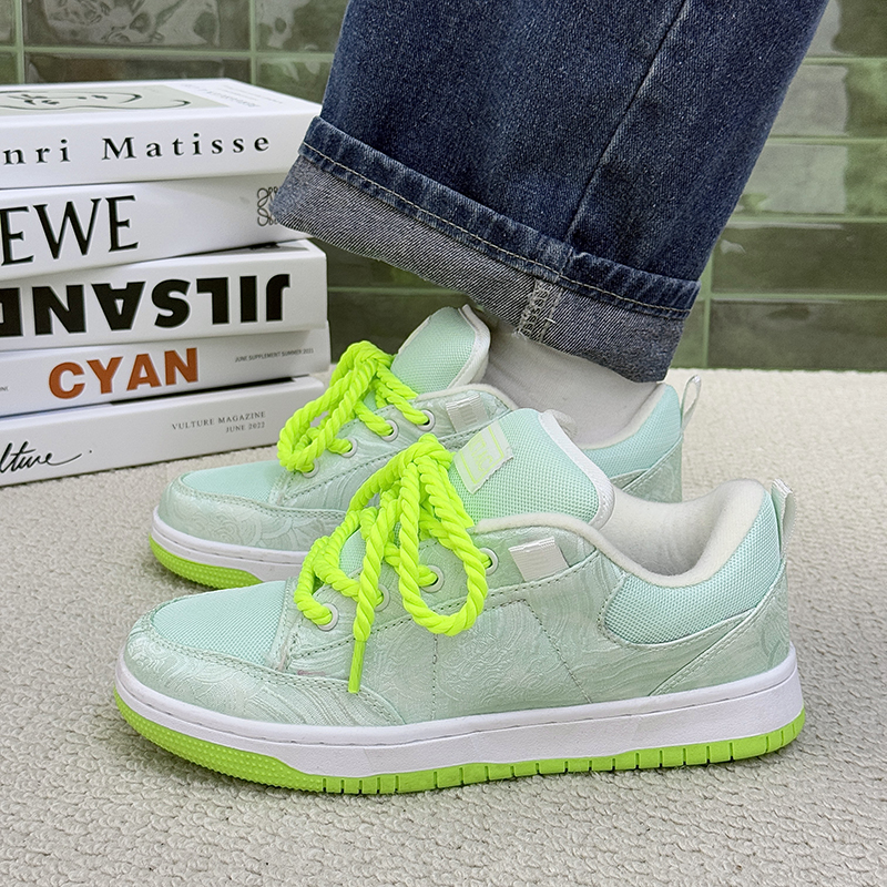 2025 Couple Fashion Men Women  - Mens Fashion Trainers 2025 บทวิจารณ์และราคา